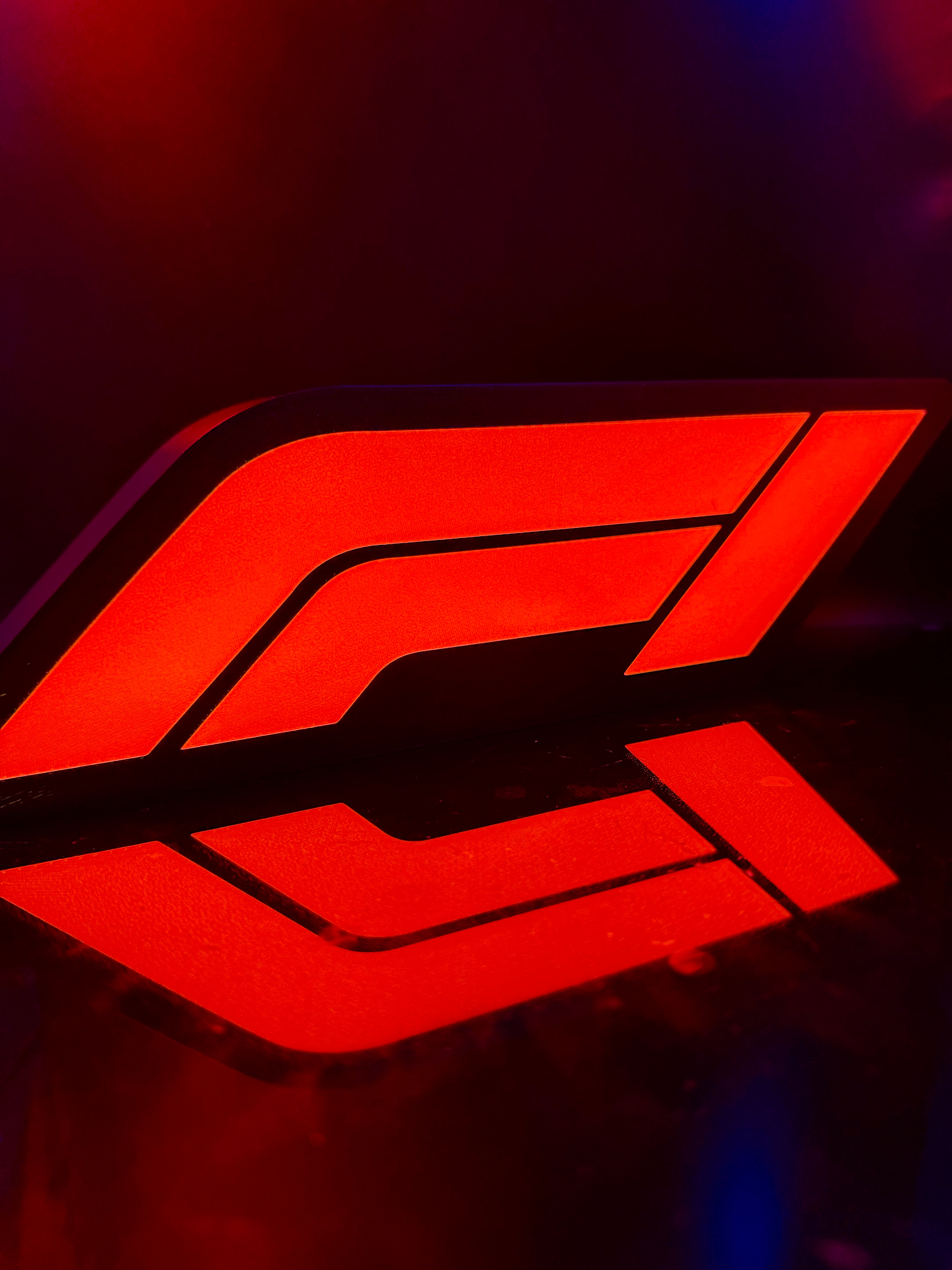 F1 Logo Lightbox – LumoBox